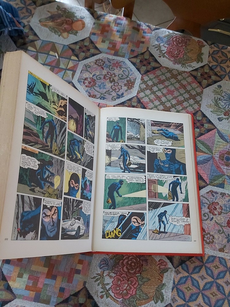 Cardboard Volume Aster Dardo: Diabolik First Edition 1974