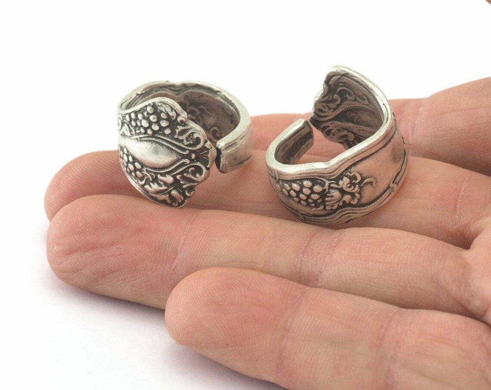 Flower Patterned Adjustable Ring Antique Silver Plated Brass 17.5mm 7US 2683