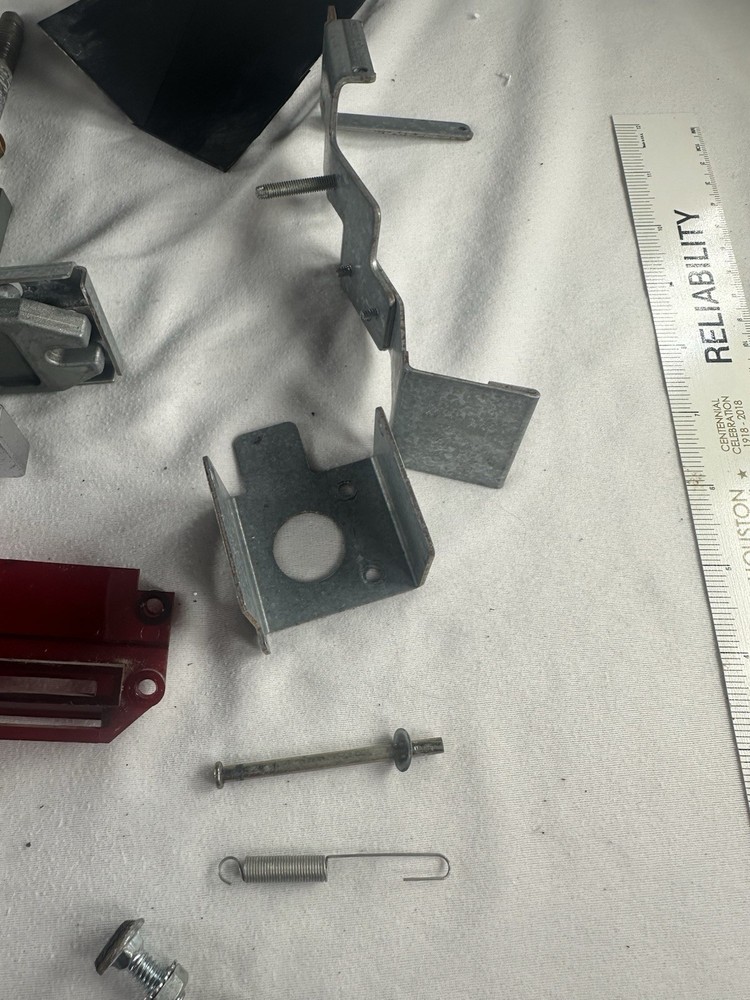 DIXIE NARCO 368 SODA VENDING MACHINE COIN INSERT BEZEL ASSEMBLY COMPLETE