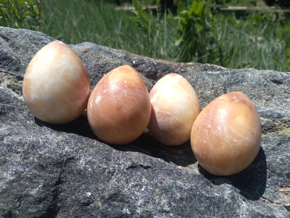 MATTE Peach Cream Marble Stone Egg Easter Orange
