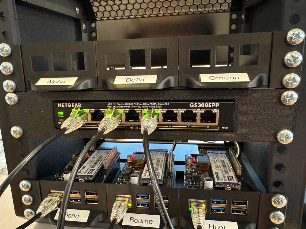 10" Rack Mount for Netgear GS308