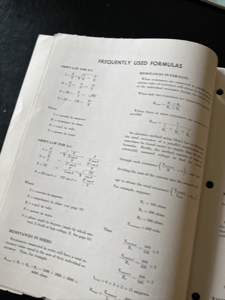 1952 PHILCO Radio home study, electronics reference manual brochure
