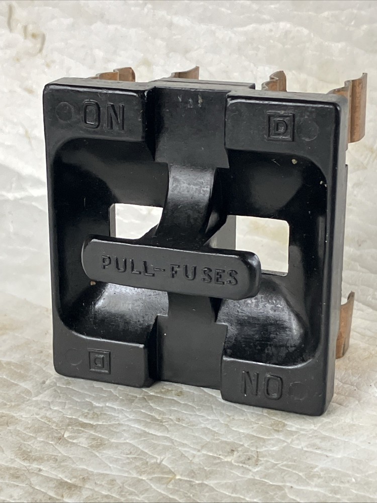 SQUARE D 60 AMP M122203-1 FUSE PANEL PULLOUT "On &On" face "OFF" inside (no pin)
