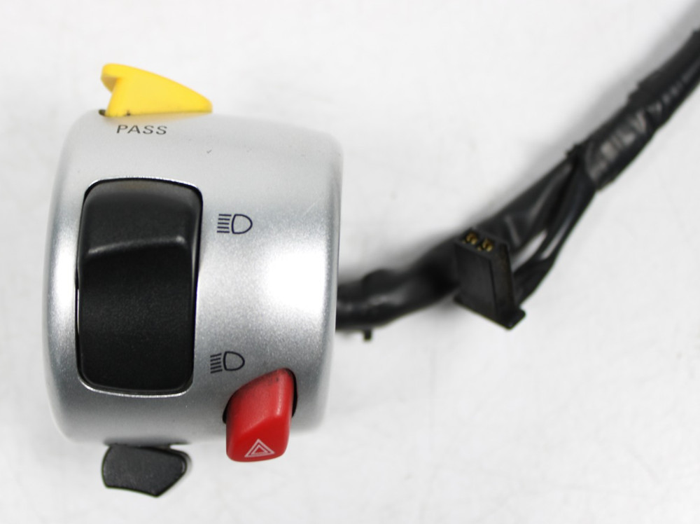 08 Suzuki VZR1800 Boulevard M109 Left Handlebar Control Switch