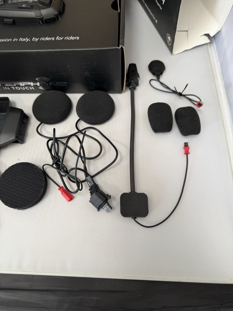 Interphone U COM 8R Motorbike Mesh Bluetooth Intercommunication System Black