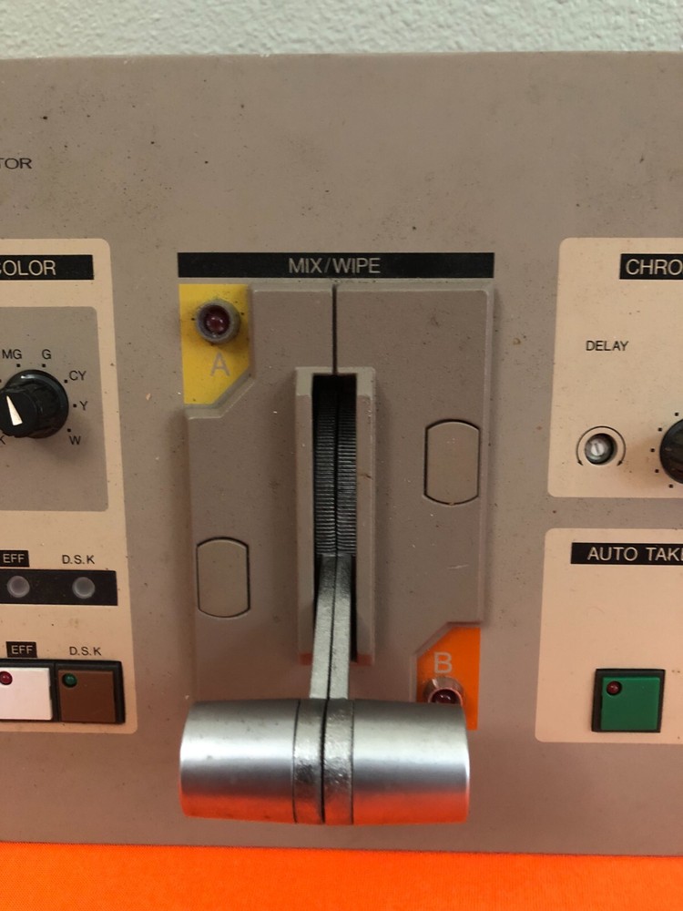 JVC KM-1200 Color Special Effects Generator / POWERS UP / UNTESTED