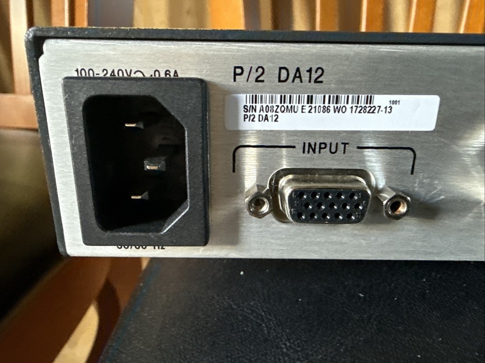 EXTRON P2DA12 Rack Mount VGA Distribution Amplifier