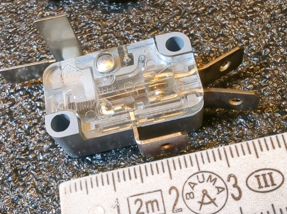 5x CHERRY MICRO SWITCH E33 125-250 VAC 10A MICRO SWITCH with LEVER NEW