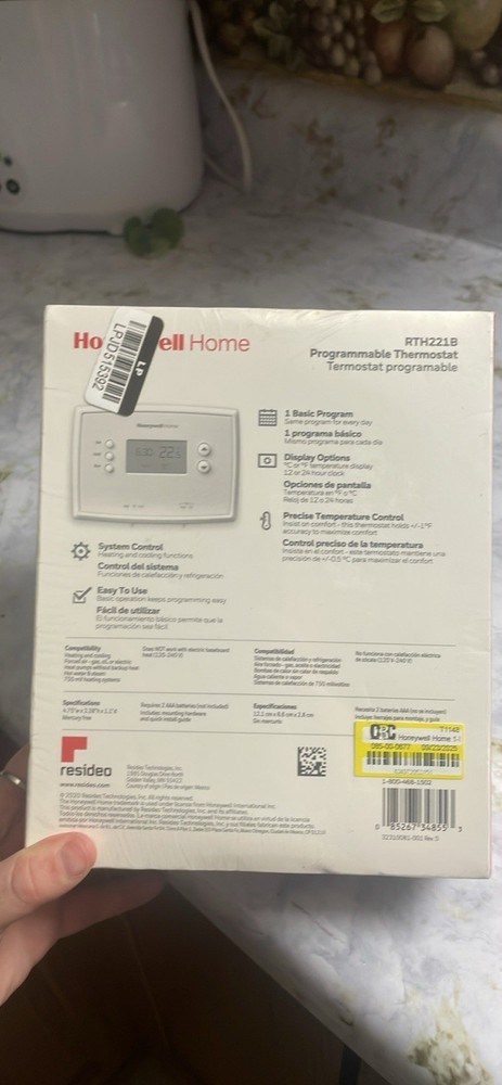 Honeywell Home RTH221B Programmable Thermostat White