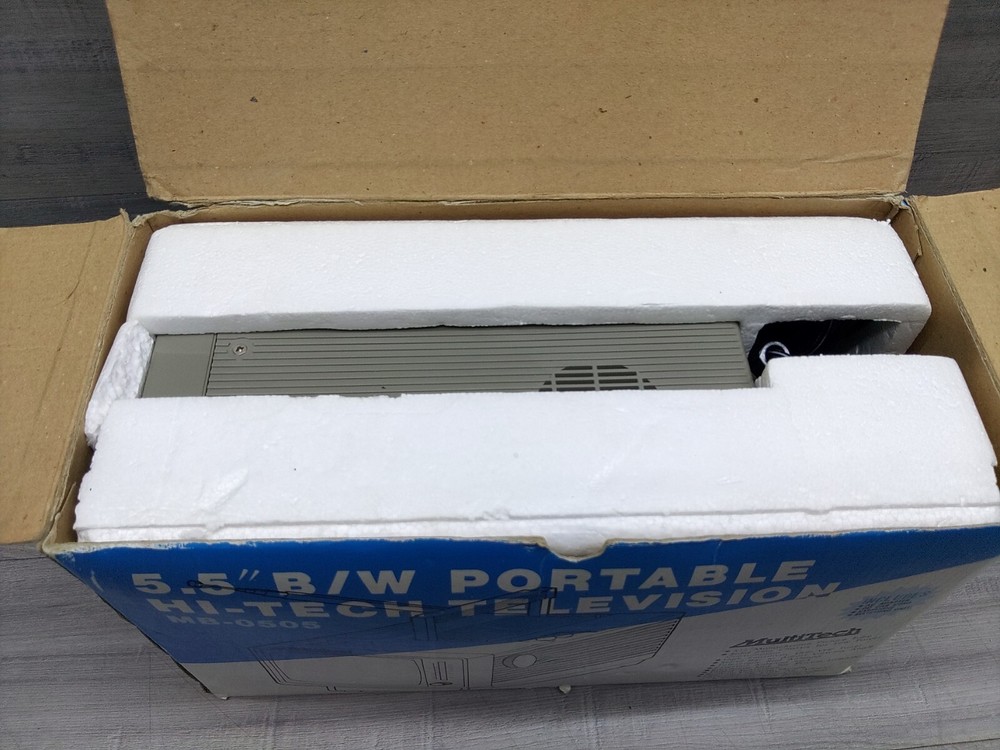 MultiTech 5.5" B/W Portable HI-TECH TELEVISION MB-0505, Cords, Box, Styrofoam.