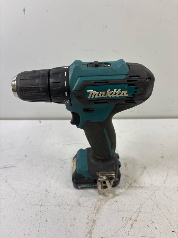MAKITA CXT DRILL (P15024639)