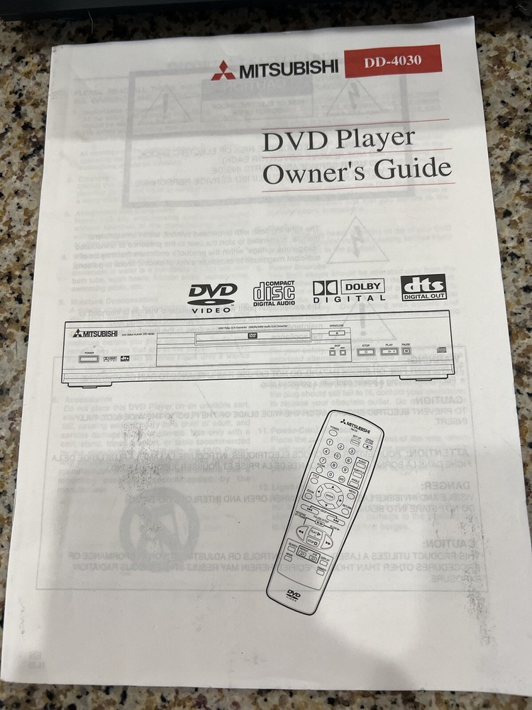 Mitsubishi DVD Player DD-4030 w/ Manual and Remote