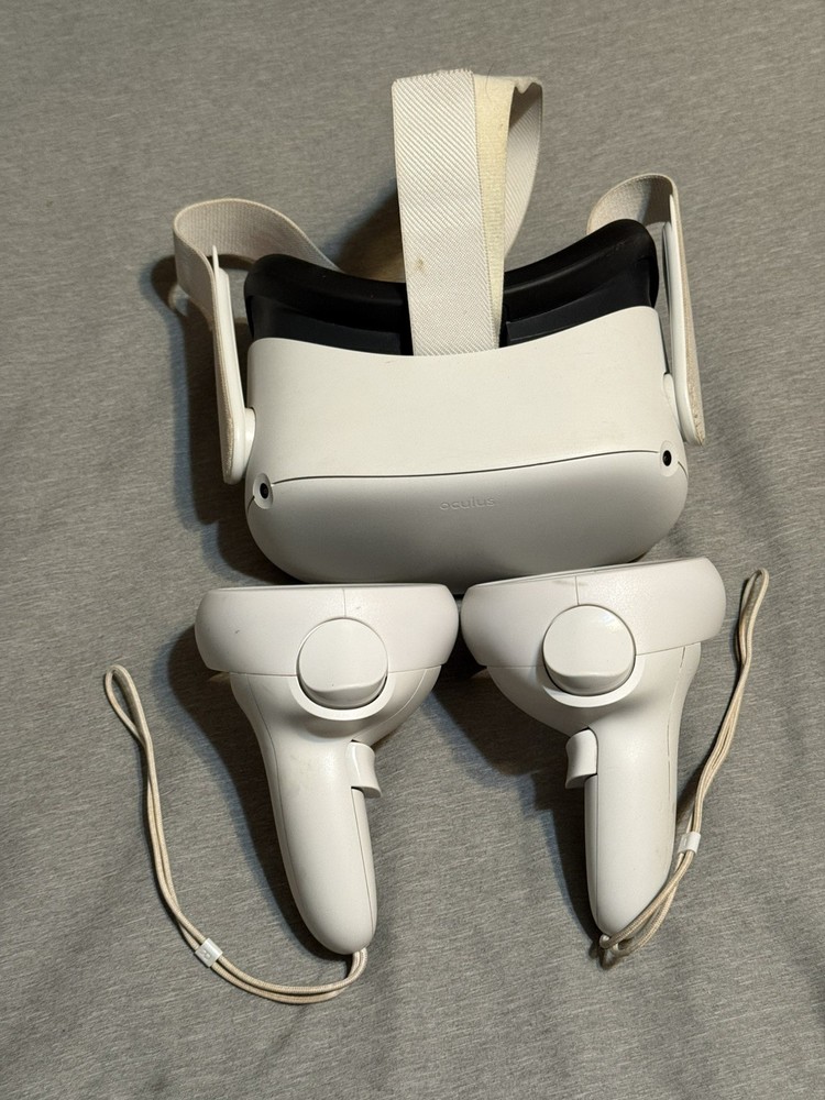 Meta Oculus Quest 2 VR 256GB Headset + Controllers Tested White