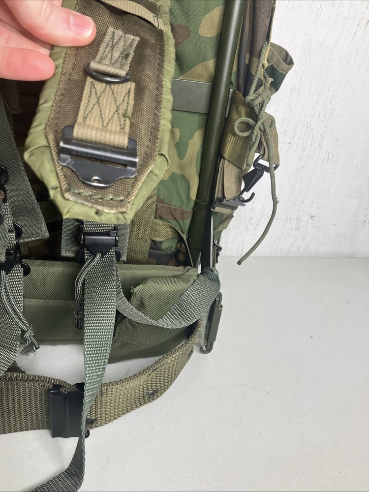 US Military Field Pack Combat Backpack Rucksack W/ Frame Nylon Medium LC-1