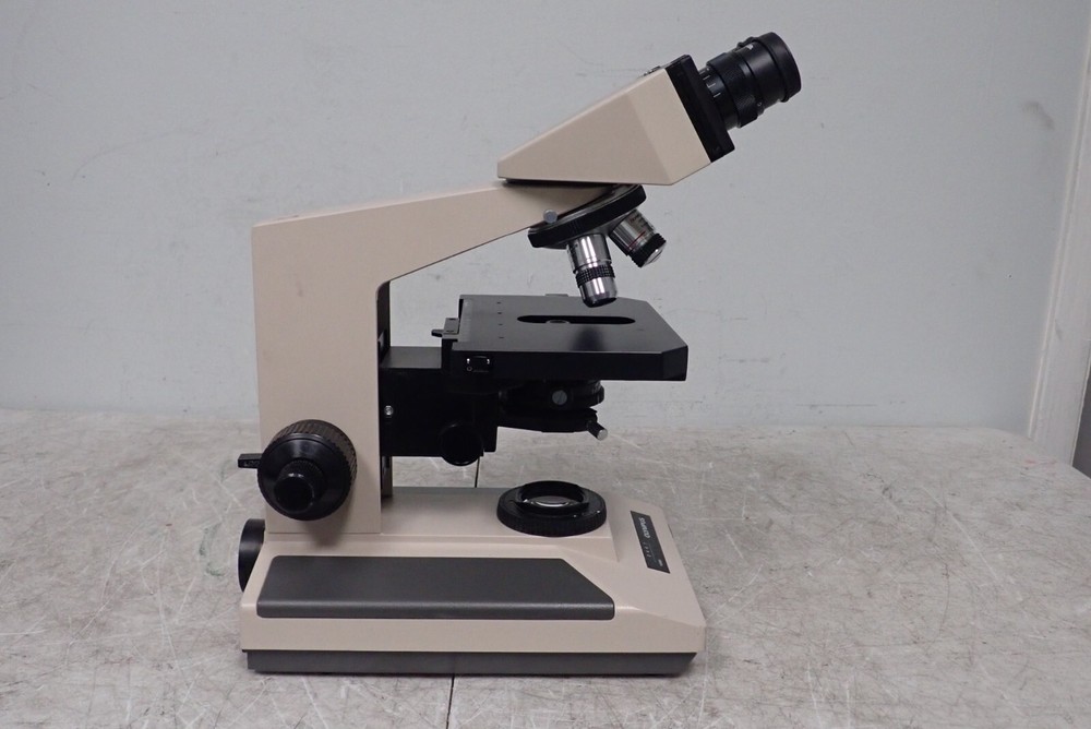 Olympus BH2 BHT BHTU Binocular Upright Microscope w/ 4 Objectives