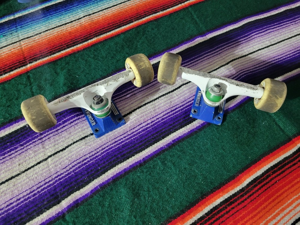 Thunder Trucks With Wheels And Bearings