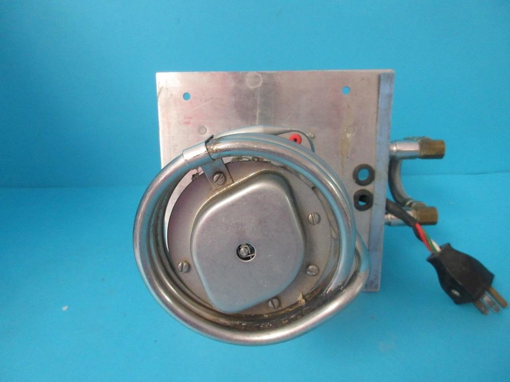 PolyScience VWR Refrigerated/Heating Circulating Bath Head Pump Model 1140-A