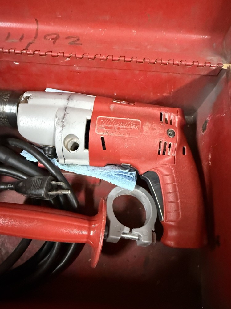 Milwaukee 5370-1 1/2" Corded Hammer Drill With Case & Extra Bits