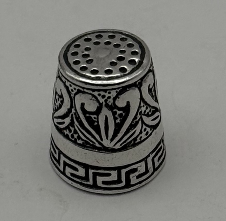 Sterling Silver Thimble  Stamped 925 Boxed
