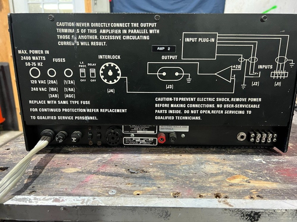 Crown Labratory amp M-600