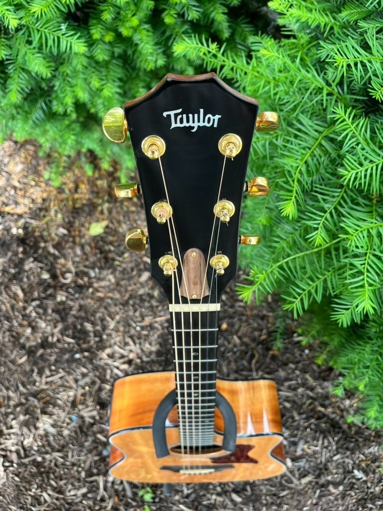 Taylor 710ce Acoustic Guitar (KOA)