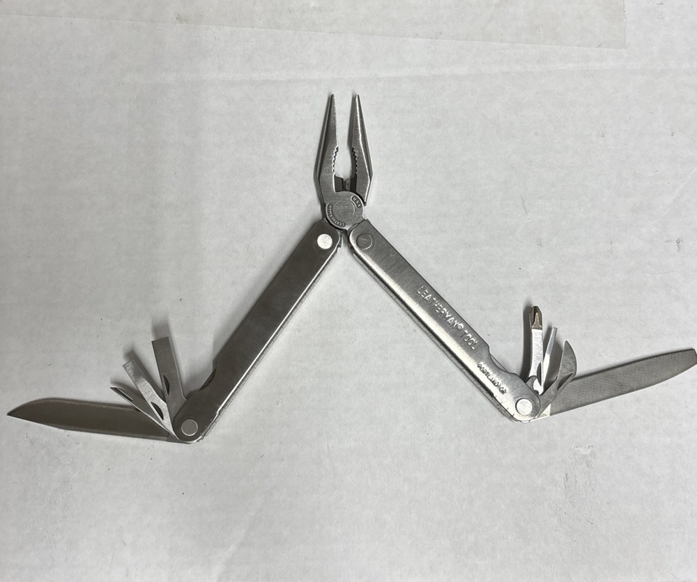 Leatherman Multi-Tool Vintage 2000 Original Box Excellent Condition PST