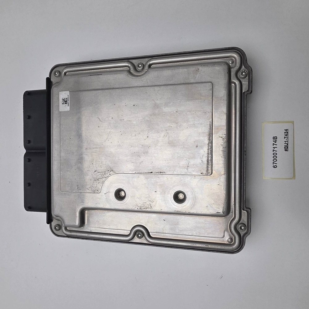 2014-2017 Maserati Ghibli Engine Control Module ECU 670007174B