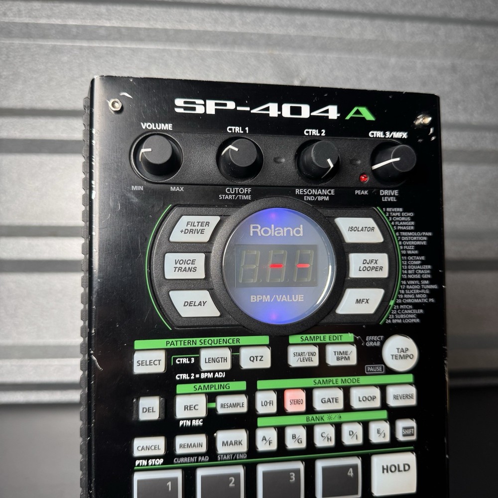Roland SP-404A Linear Wave Sampler
