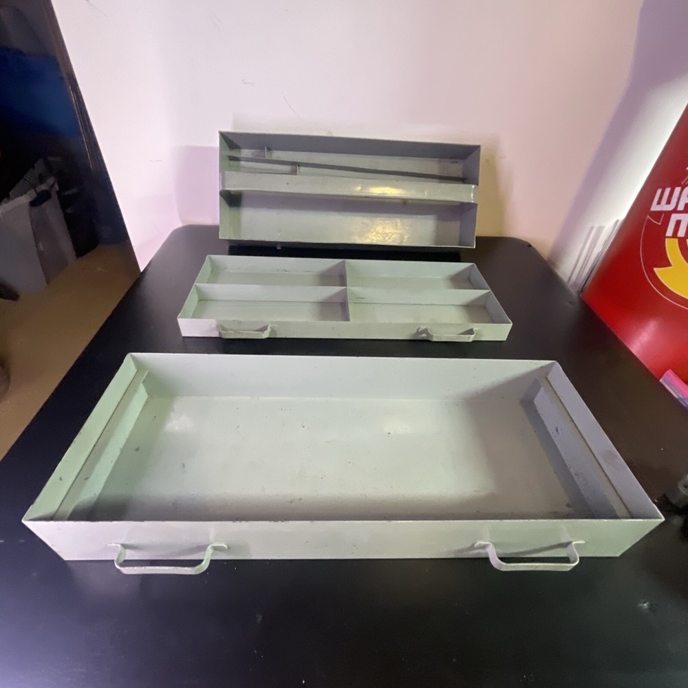 Vintage Snap On Tool Box With Misc. 20 Pc. Socket Tool Set