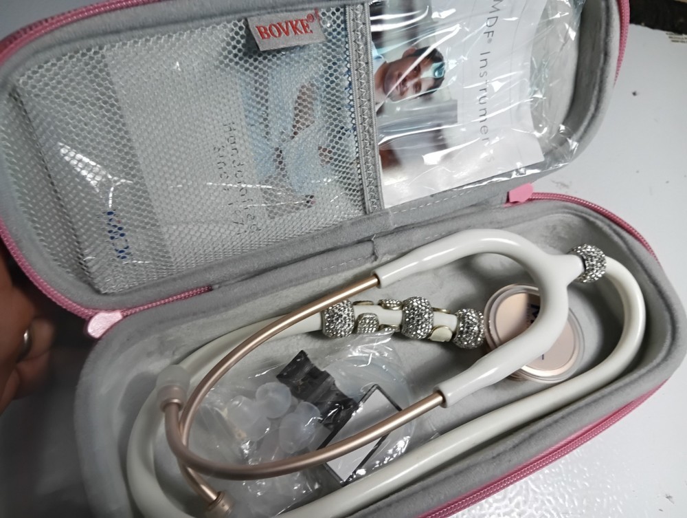 MDF Premium STETHOSCOPE WITH CASE AND EXTRAS Great Condition