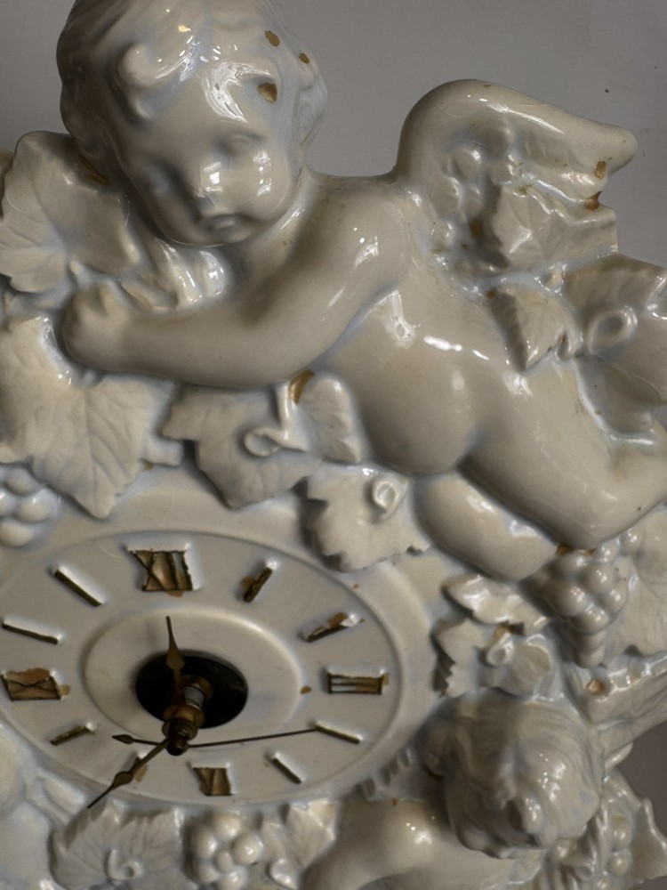 Vintage Scioto ‘93 Cherub mantle Clock Ceramic Rococo White READ DESCRIPTION