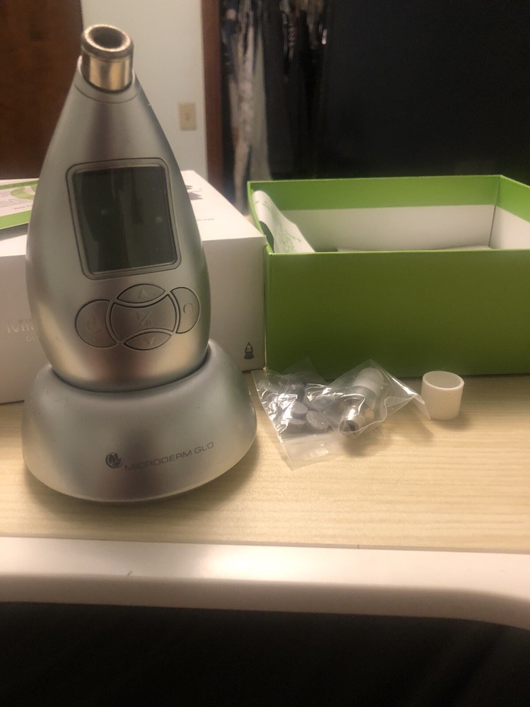 Microderm GLO Diamond Microdermabrasion Machine and Suction Tool