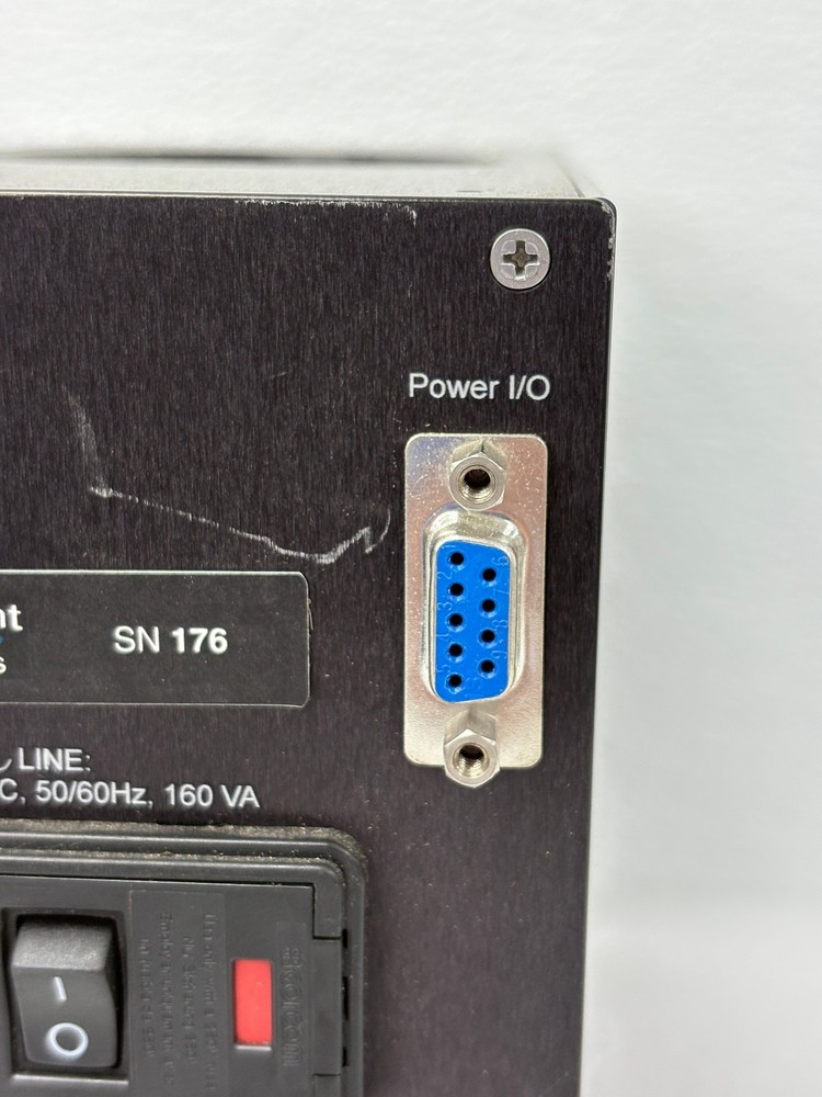 Pre Owned | Vescent Photonics D2-005 Linear Professional Grade Power Supply