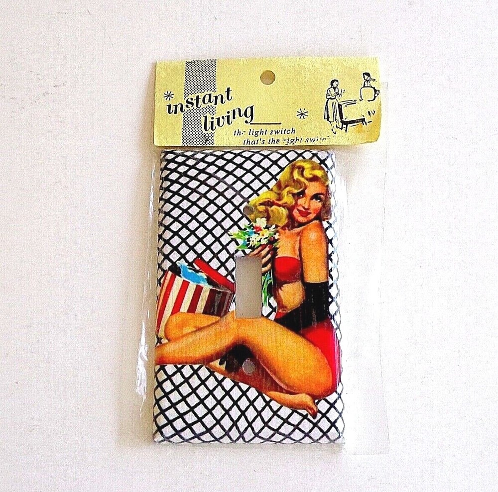 4 Light Switch Covers Art Deco or Retro, Vintage