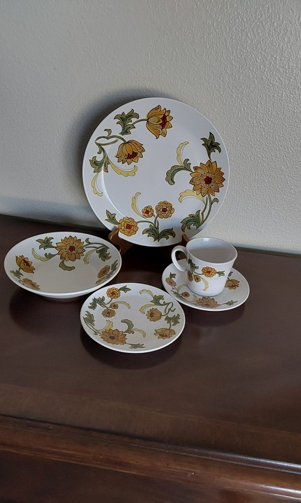 NORITAKE PROGRESSION "ALOHA" 5PC PLACE SETTING DINNERWARE