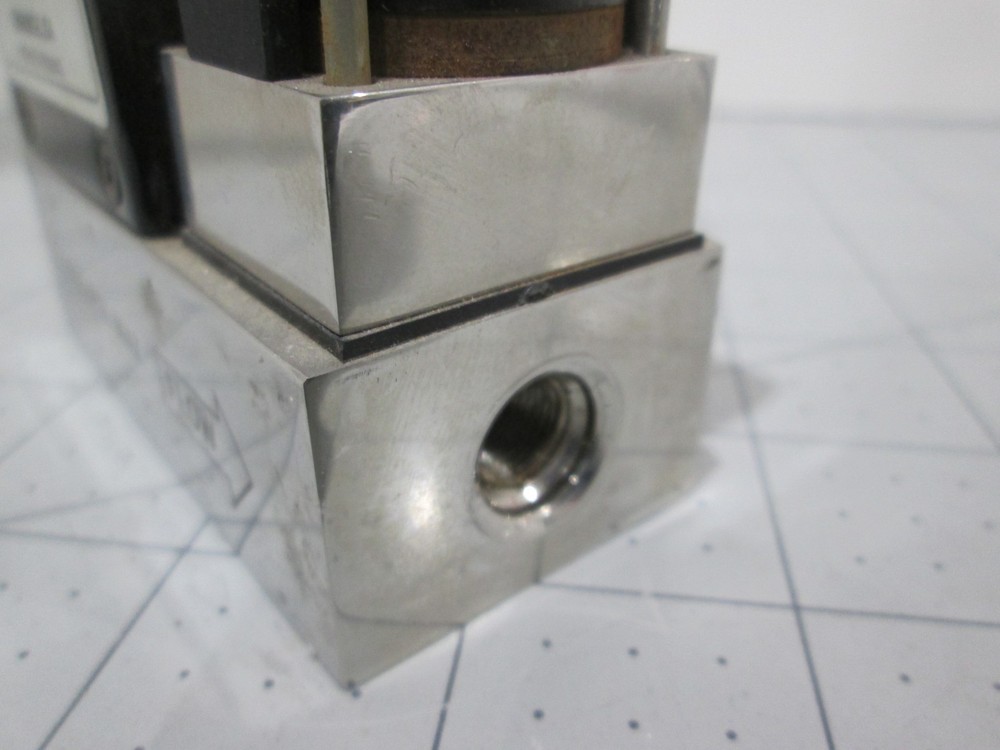 Unit, UFC-1000, Mass Flow Controller, NH3, 400 SCCM, Used