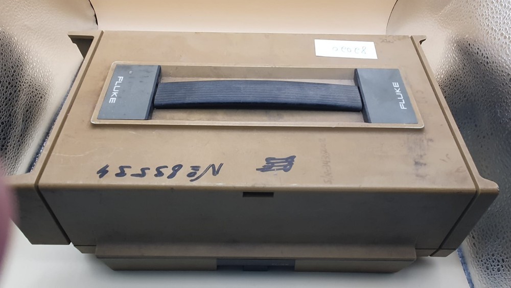 Fluke 7261A UNIVERSAL Counter/TIMER