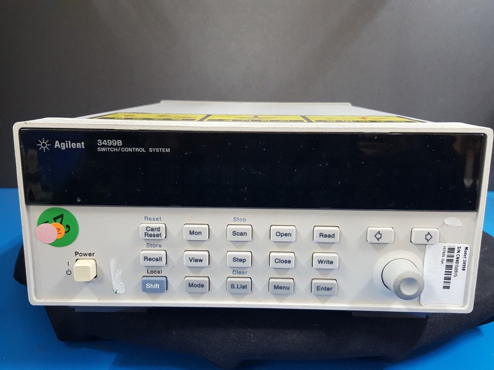Agilent 3499B: Switch / Control System Main Frame (0915)