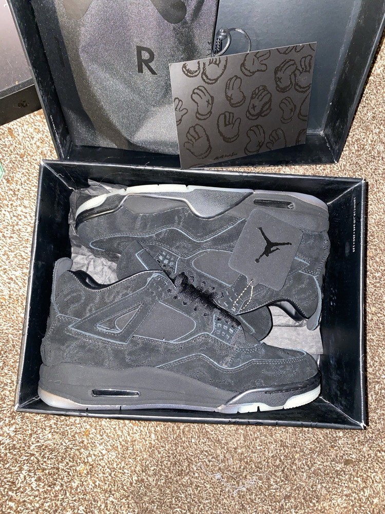 Air Jordan 4 Men's Kaws Size 11