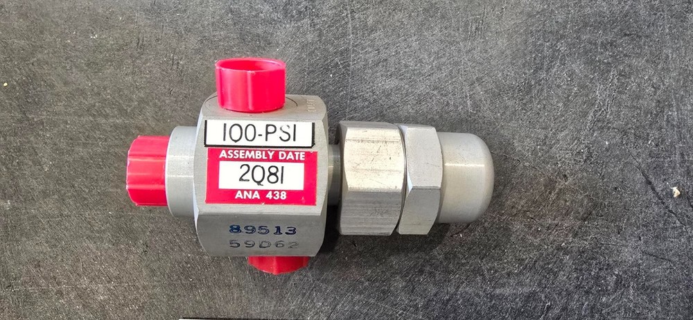 GRIMES AEROSPACE VALVE REGULATING 206-073-901-1 4820-00-165-4819