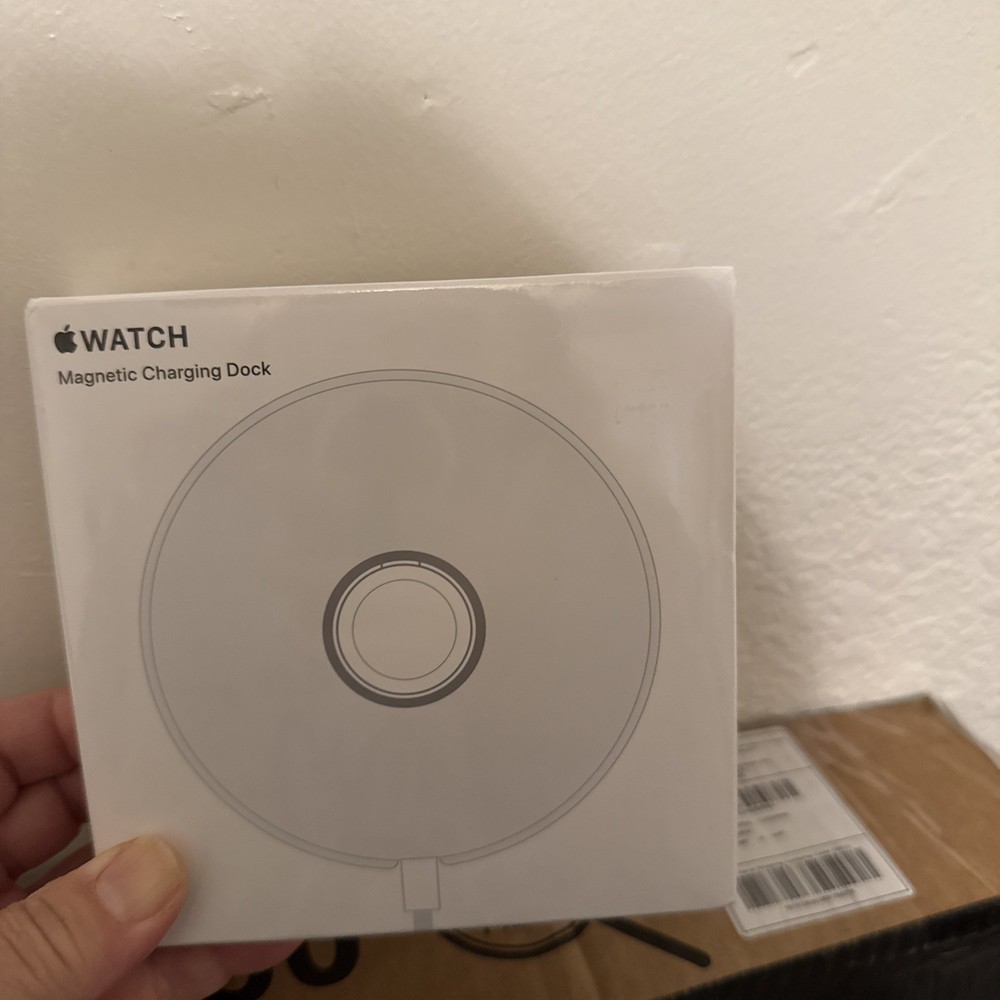 Apple MLDW2AM/A Watch Magnetic Charging Dock
