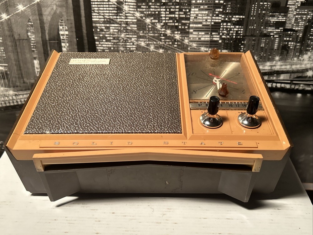 vtg 1966 sears silvertone solid state transistor radio Alarm Clock tested *Read*