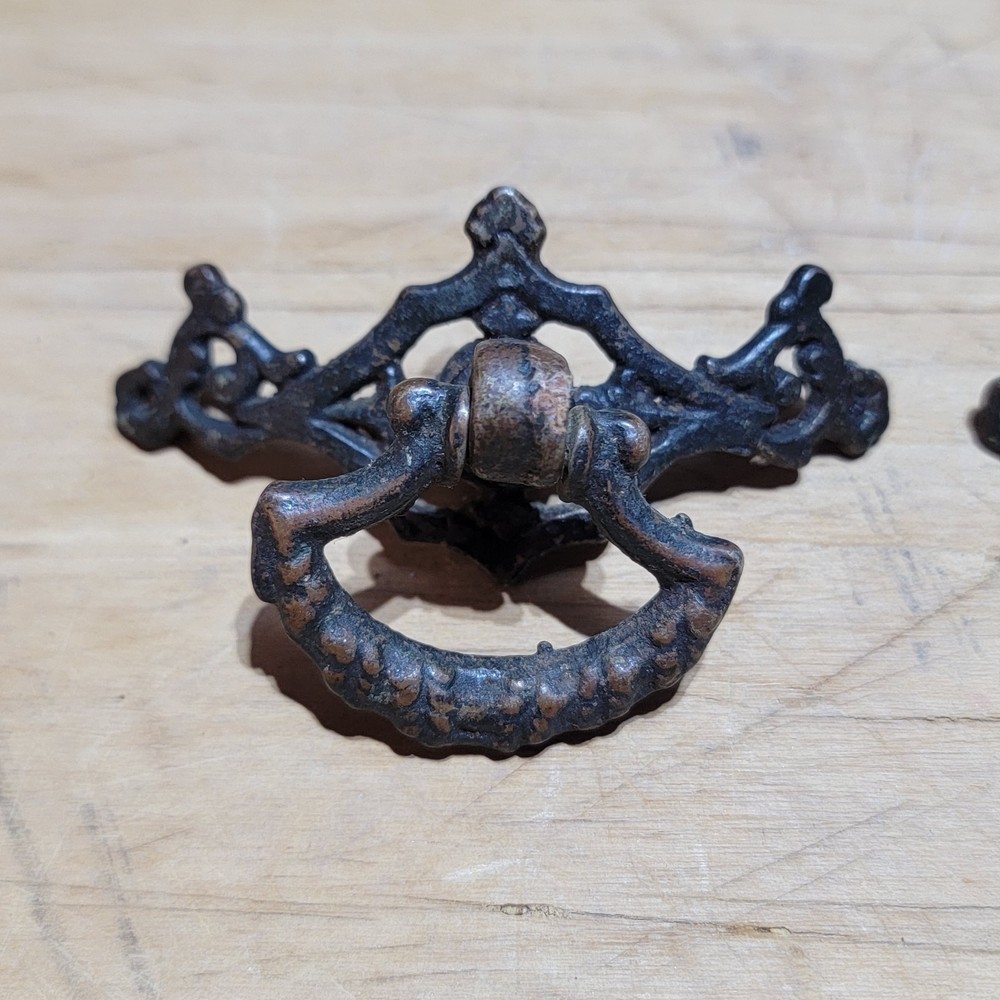 PAIR OF VINTAGE VICTORIAN STYLE SEWING MACHINE DRAWER PULLS