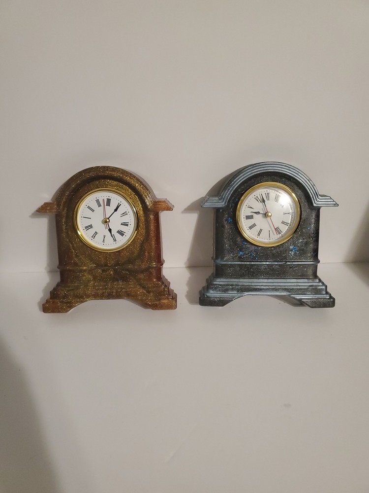 2 Mantel Clocks 6 Tall Battery Operated Both Work Tested