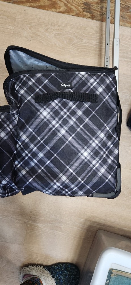 Thirty-One Rolling Cooler Wheeled Collapsible Handle