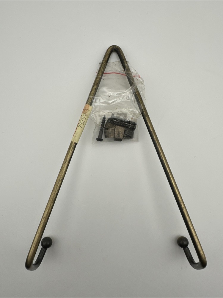 Wall Mount Metal Display Stand Easel Plate Holder