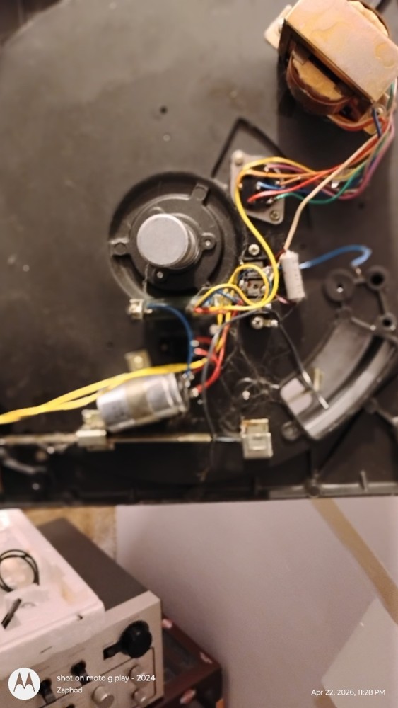 Micro Seiko MR 411 Turntable