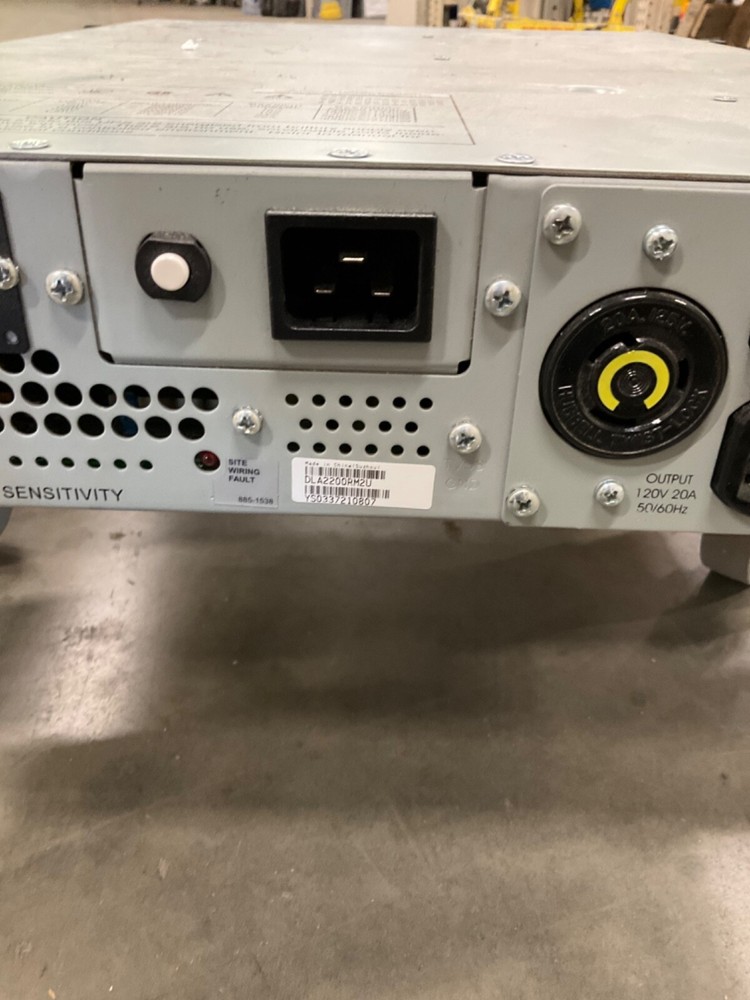 APC Smart-UPS (DLA2200RM2U)