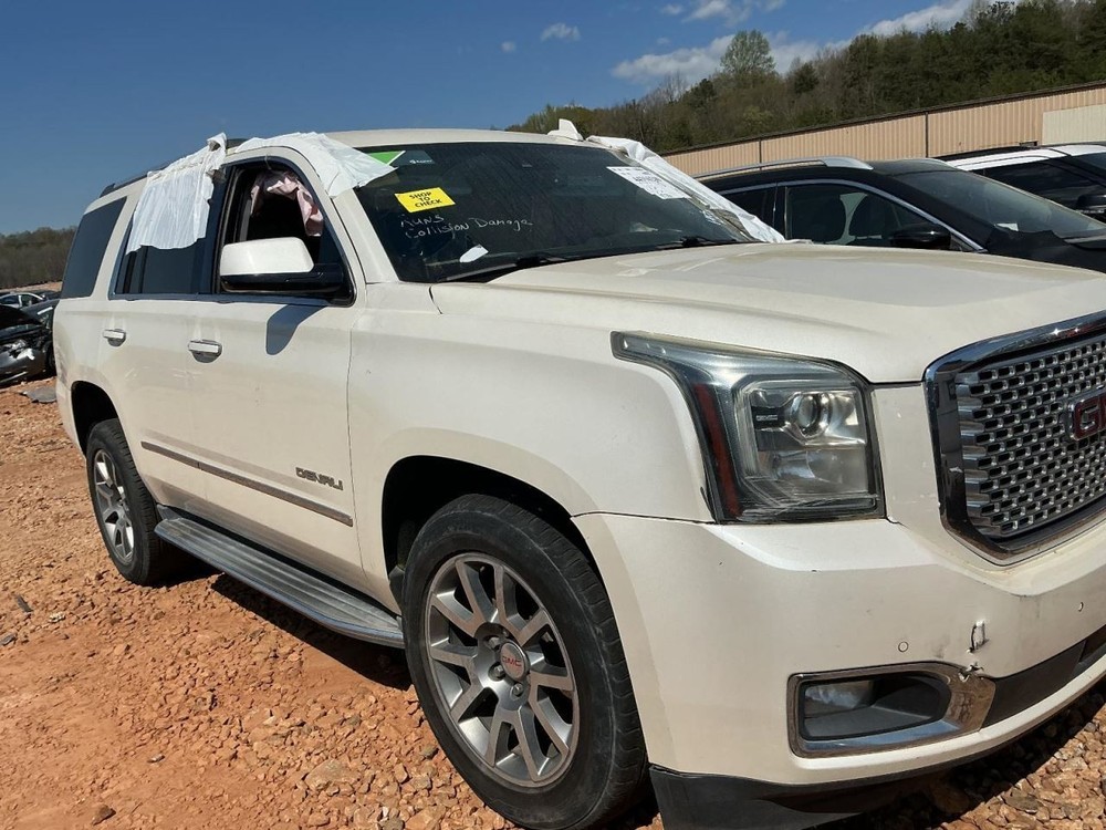 YUKON 2015 Glove Box 5008556