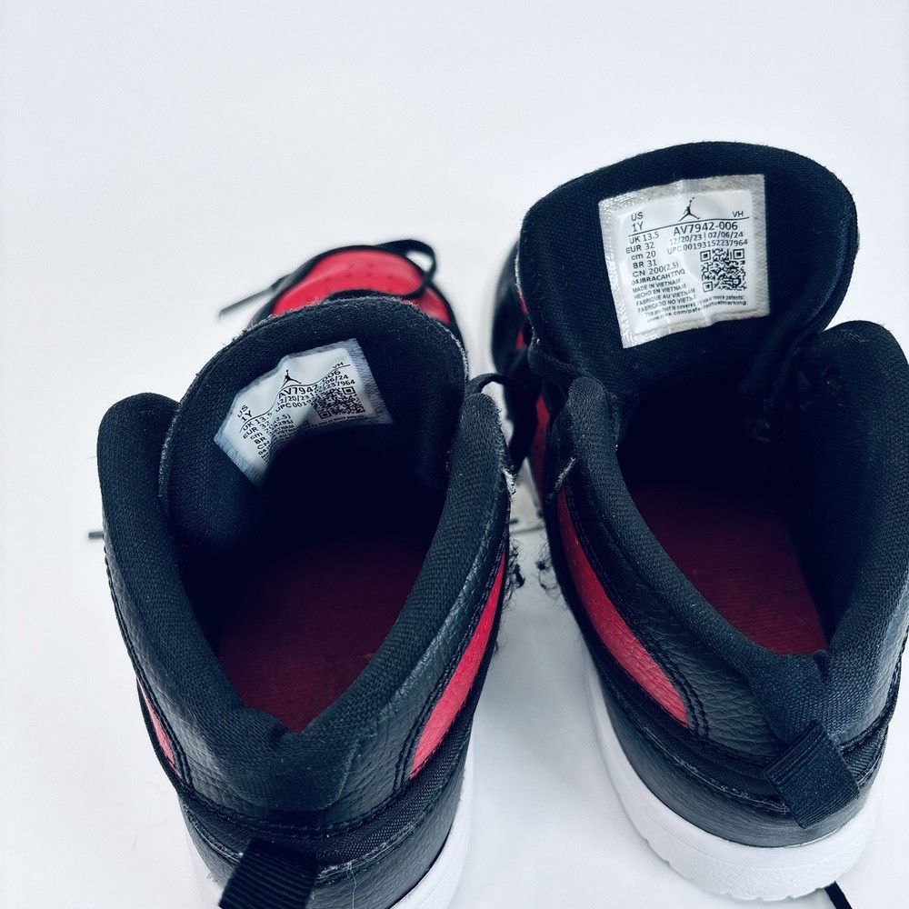JordanAir Jordan Access 'Bred' Size 1 Y